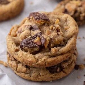 a stack of christmas crack cookies recipe on top of each other
