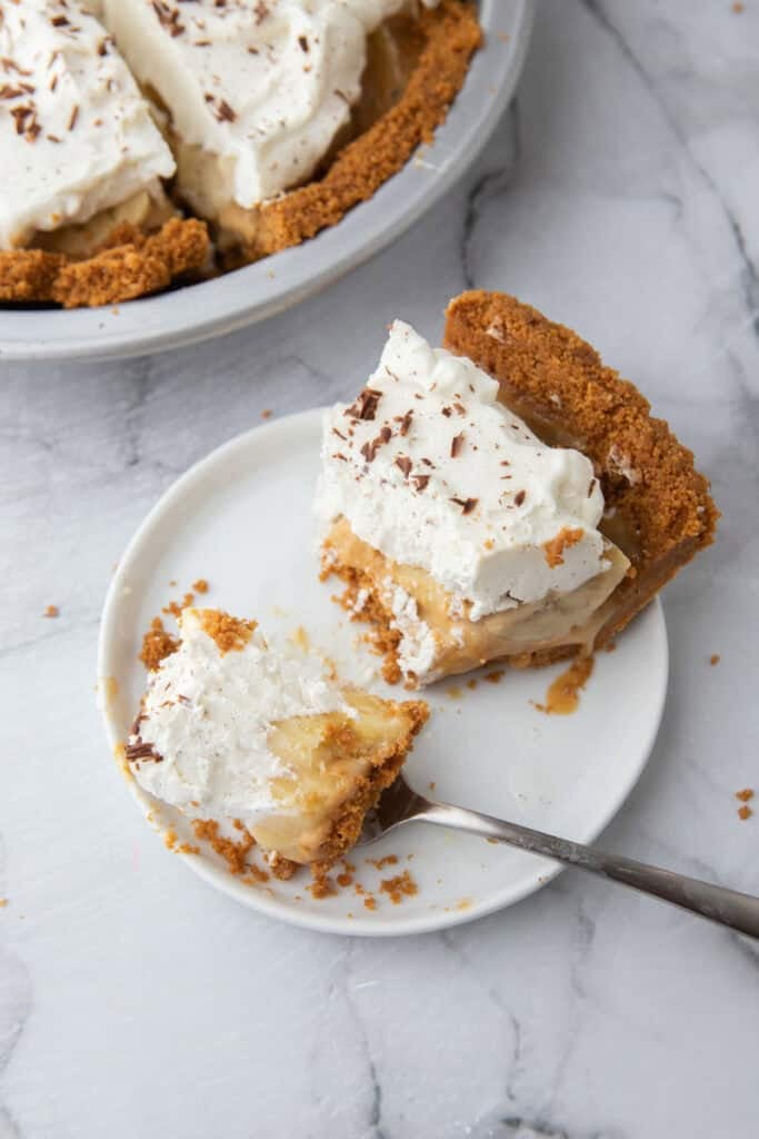a slice of the Banoffee Pie recipe on a plate