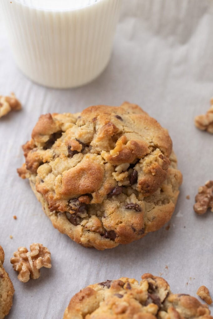 Levain Bakery Walnut Chocolate Chip Cookies Copycat Recipe