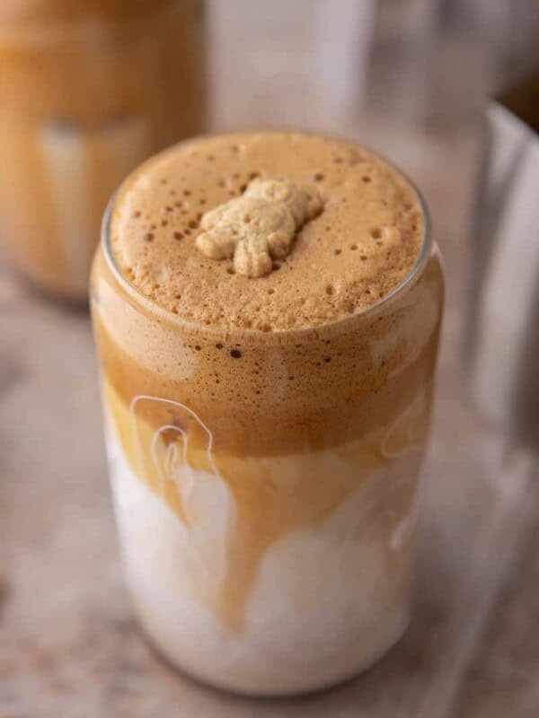 teddy graham latte close up shot