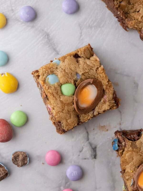 a single Cadbury Egg Chocolate Chip Easter Cookie Bar