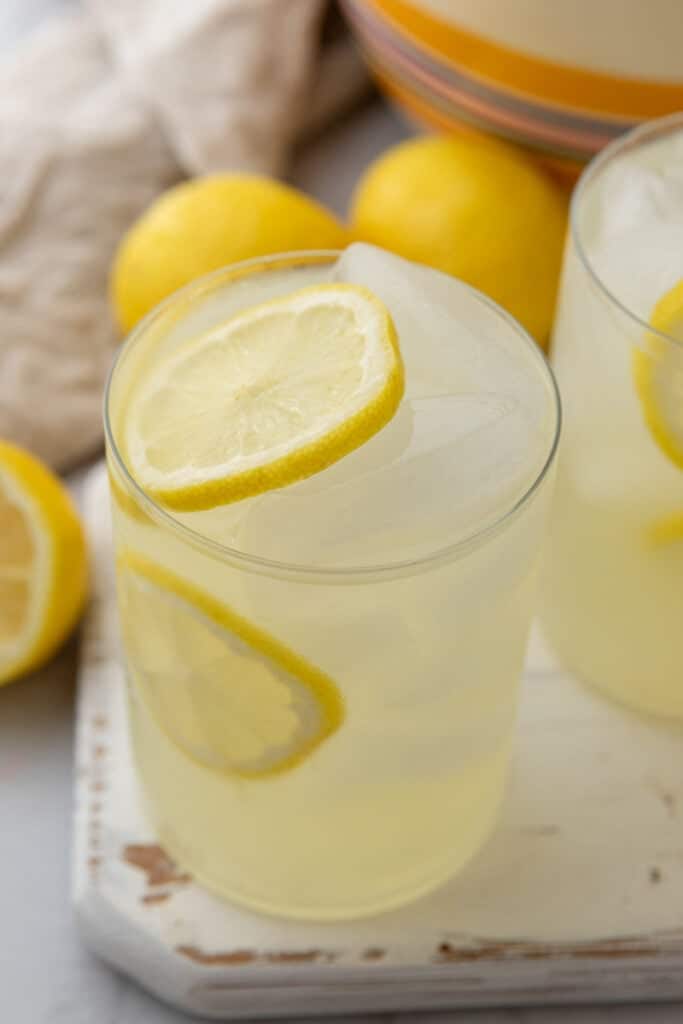 how to make homemade lemonade in a glass