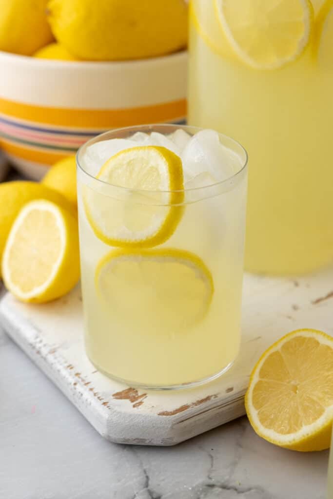 how to make homemade lemonade in a glass