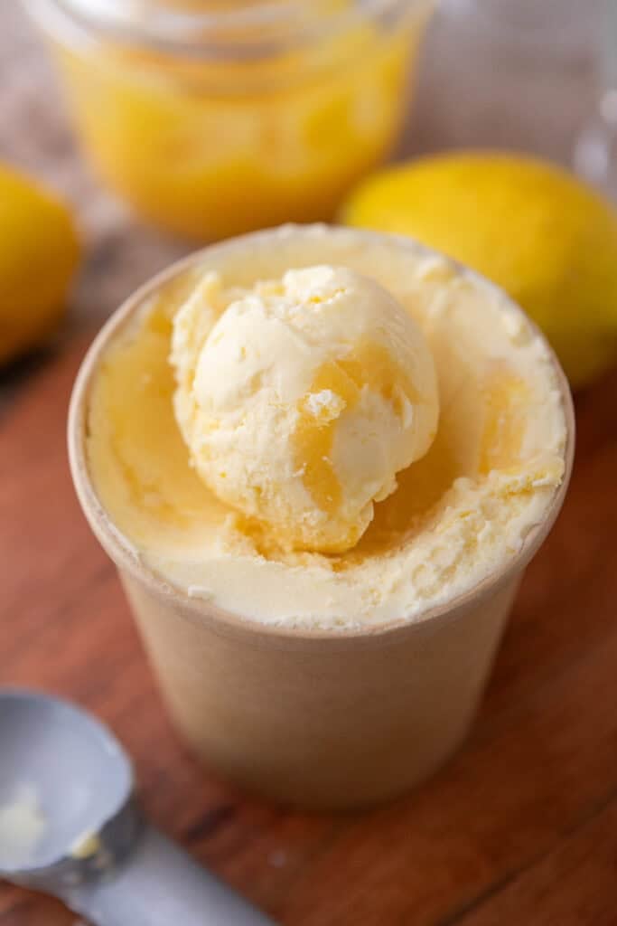 lemon ice cream recipe in a container
