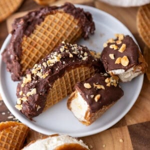 Stroopwafel Choco Tacos on a plate