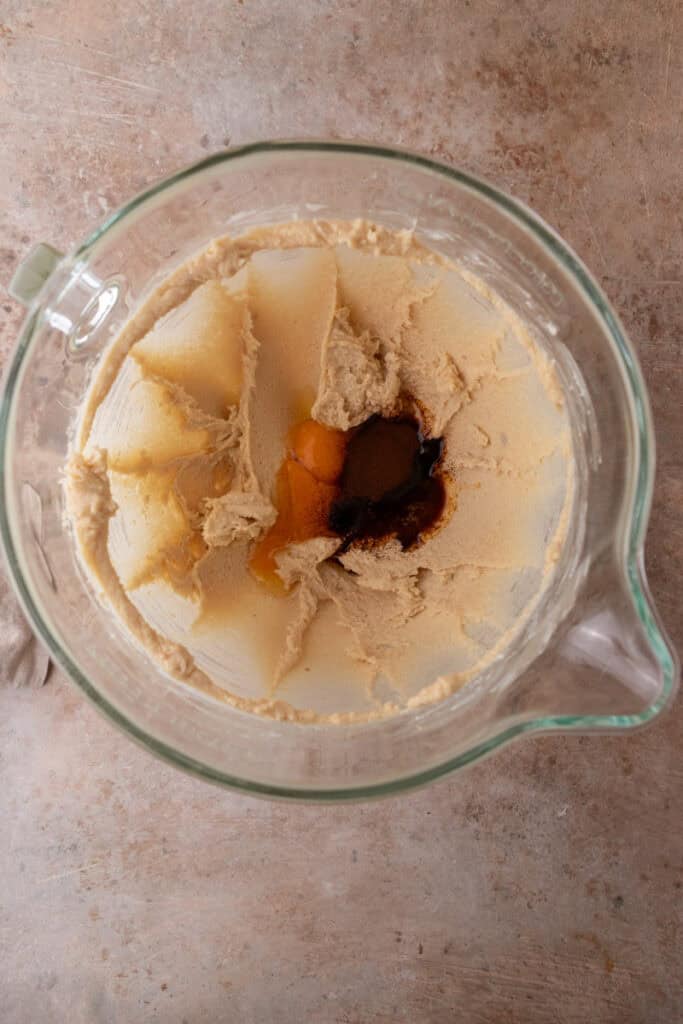 Creamed butter with eggs and espresso