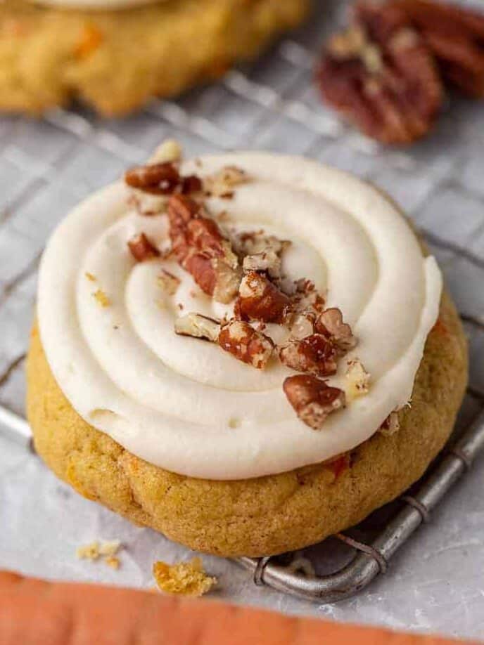 Close up of carrot cake cookies